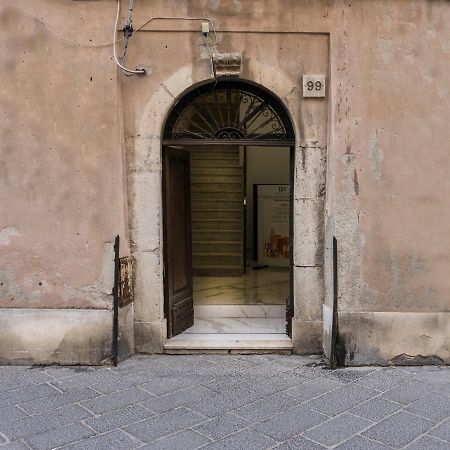Alex Charme Central Apartments - Corso Umberto Taormina Kültér fotó