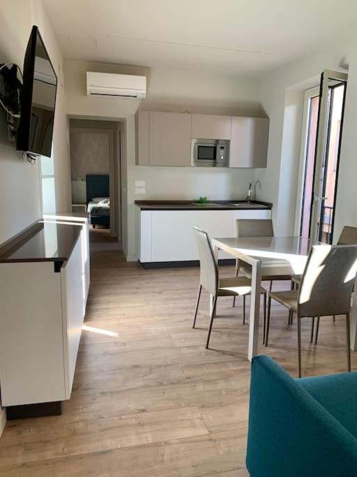 Alex Charme Central Apartments - Corso Umberto Taormina Kültér fotó